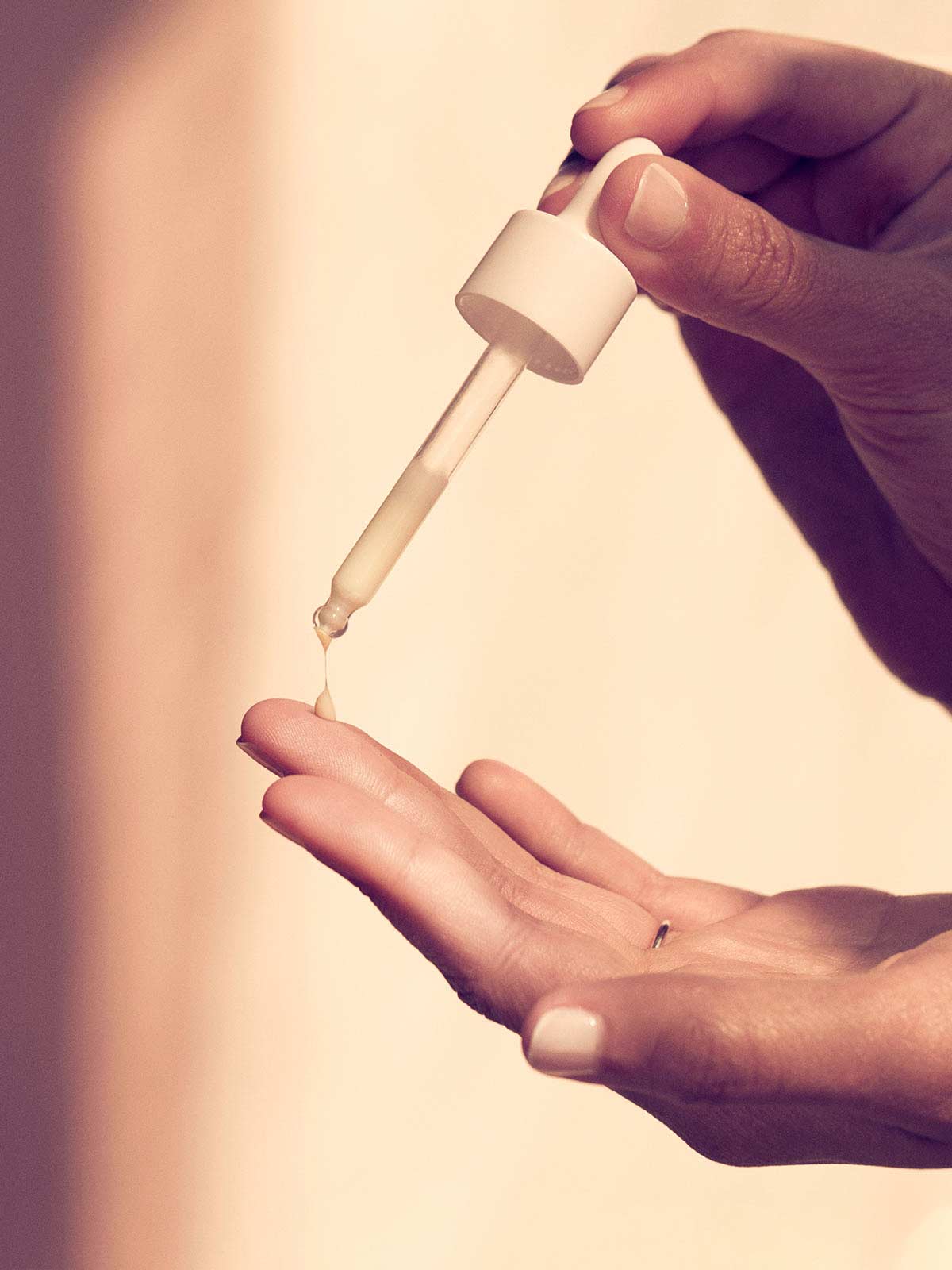 Liquid Gold Midnight Reboot Serum